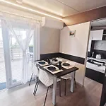 Mobilehome Mali No 2 * Pakostane
