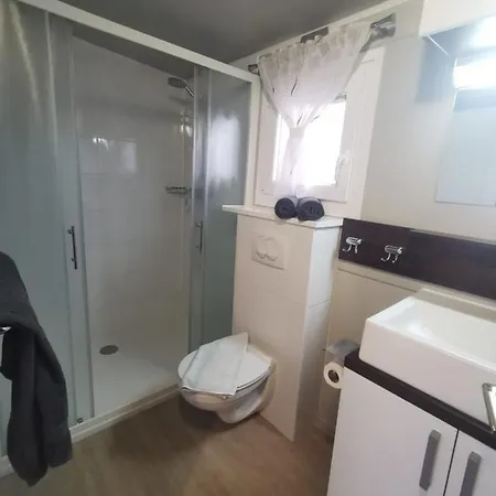 Mobilehome Mali No 2 Semesterbostad *