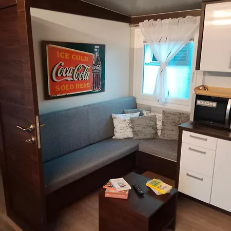 Mobilehome Mali No 2 * Pakoštane