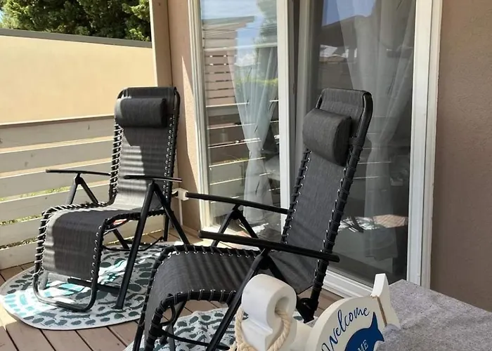 Feriehus Mobilehome Mali No 2 *